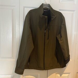 Swiss Tech Green Jacket with Zipper pockets size XL